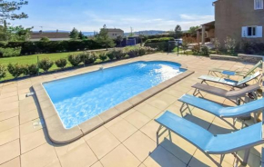 Stunning home in Gargas with Outdoor swimming pool, WiFi and 3 Bedrooms